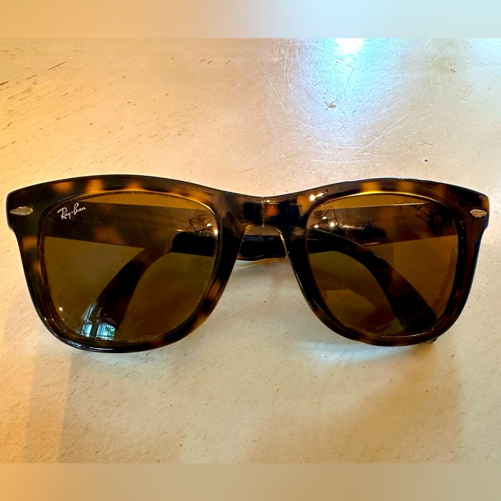 RayBan Wayfarer Sunglasses